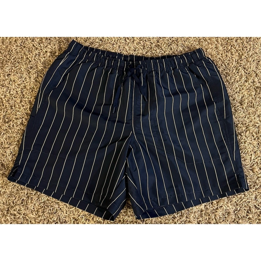 DSG Men's Rec Short  6" Inseam / Size: Small/ Navy With Gold Stripe
